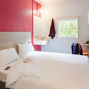  Hotel Hotelf1 Aix En Provence Sainte Victoire France